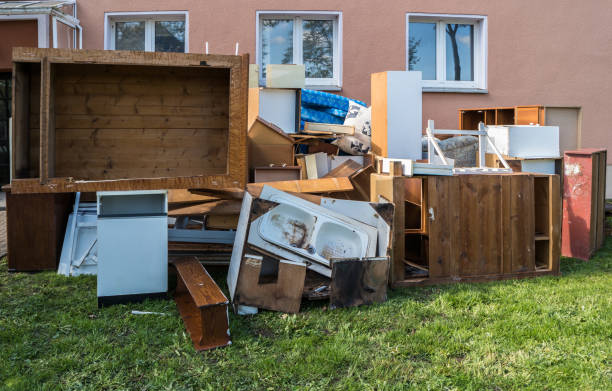 Best Yard Cleanup Services  in Blanchester, OH